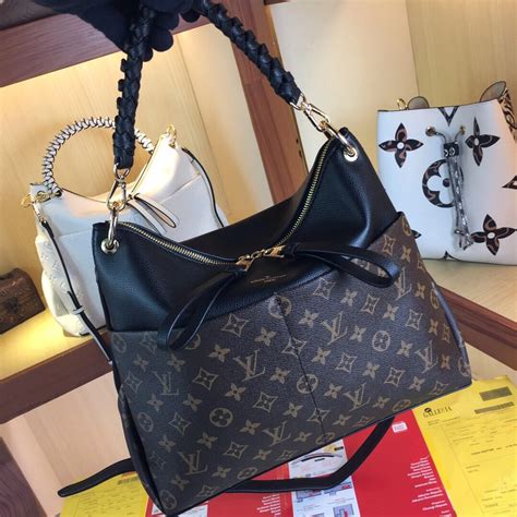 discount designer bags louis vuitton|louis vuitton tote bags cost.